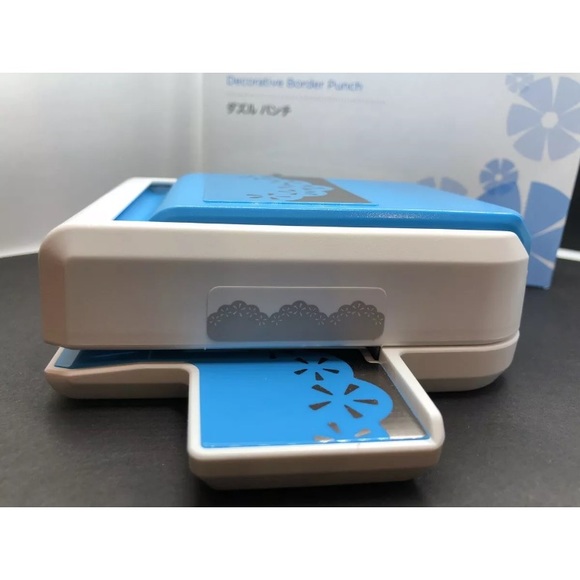 Creative Memories Dazzle Border Punch (Scallop) - Picture 6 of 9